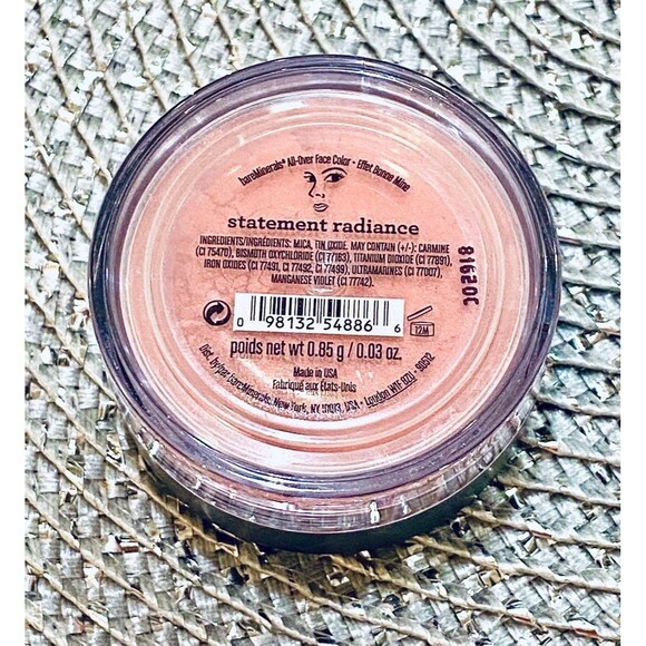NWT LARGE size BareMinerals- STATEMENT RADIANCE - Picture 3 of 4